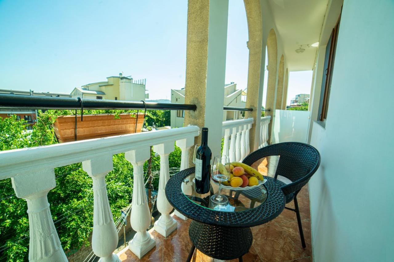 Midtown-Vera Tbilisi Ngoại thất bức ảnh