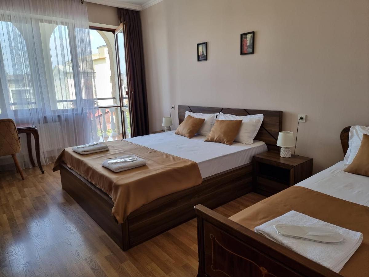 Midtown-Vera Tbilisi Ngoại thất bức ảnh